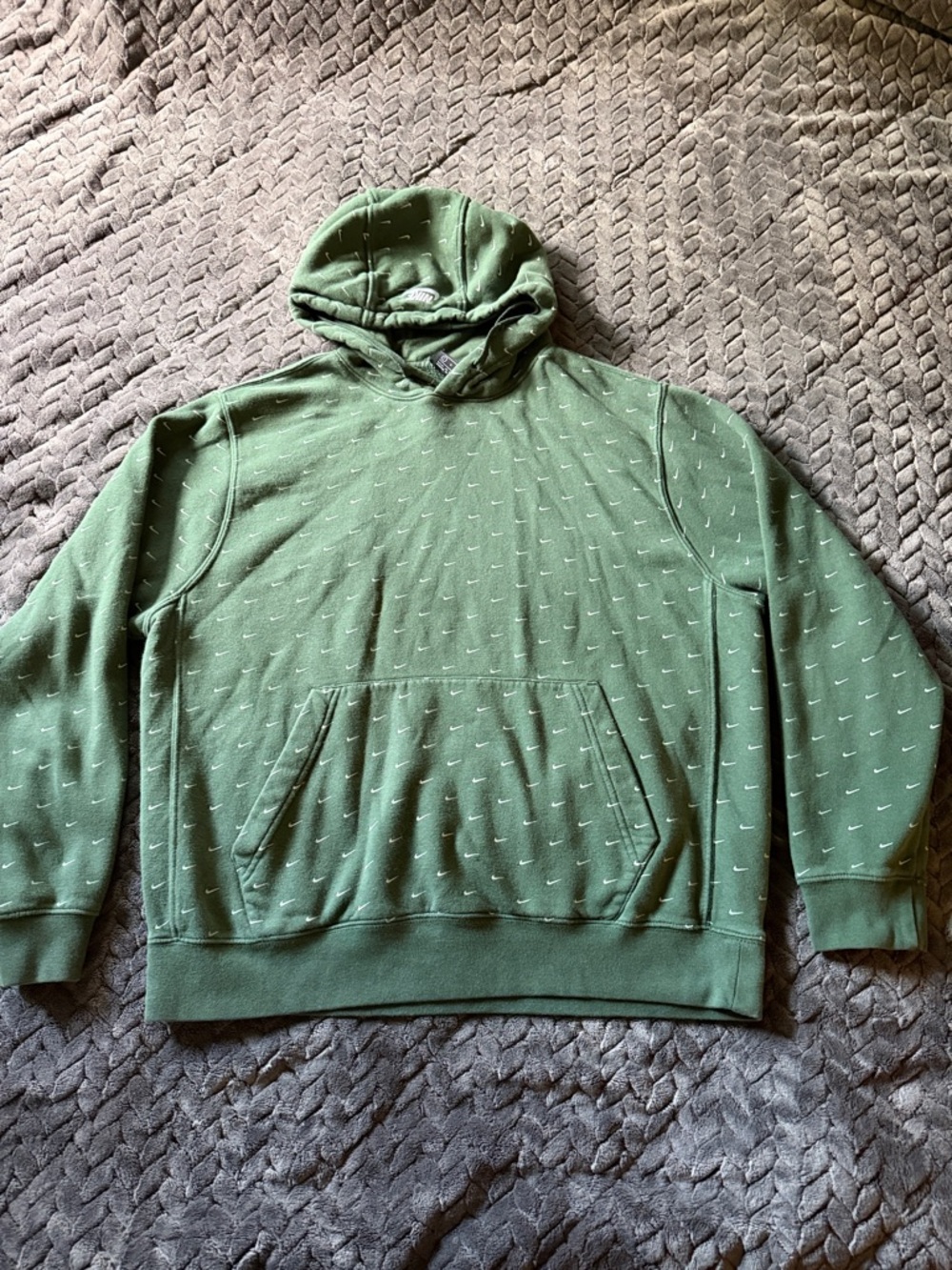 Nike Green Men’s Hooded Sweatshirt with Micro-Print Size Large